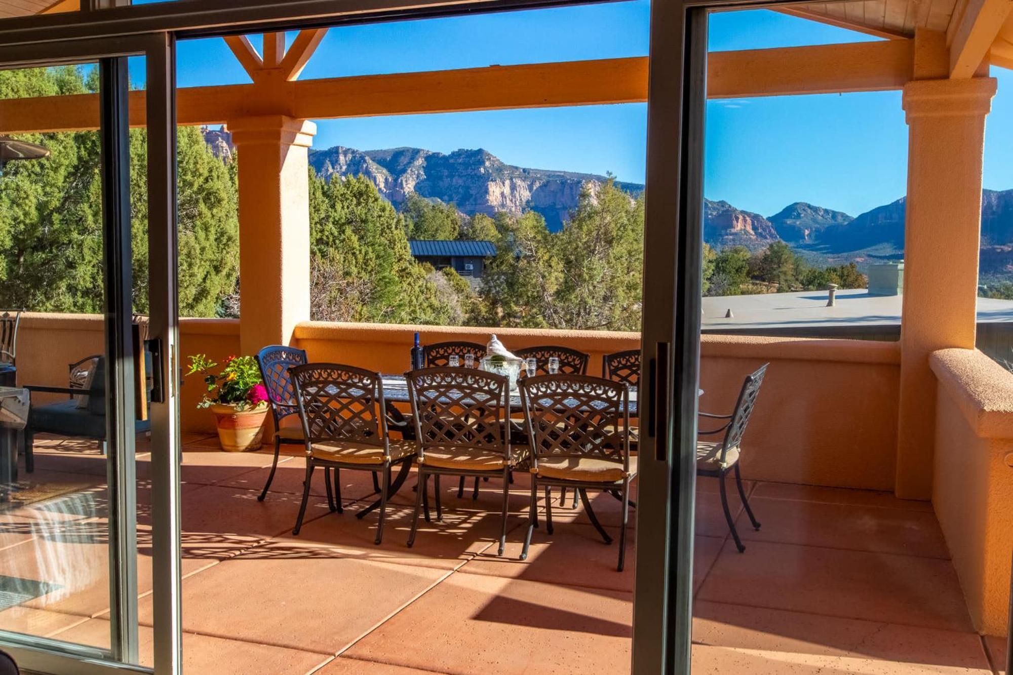 5 Bed 3 Bath Uptown Sedona-Game Room-Sauna-Cold Plunge-Jacuzzi-Gym Екстер'єр фото