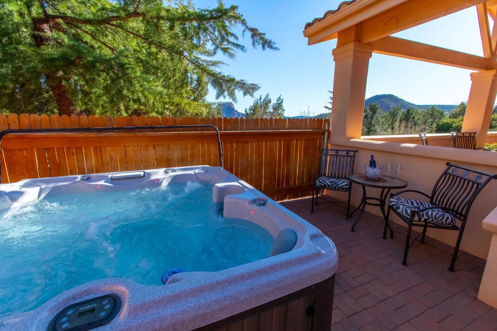 5 Bed 3 Bath Uptown Sedona-Game Room-Sauna-Cold Plunge-Jacuzzi-Gym Екстер'єр фото