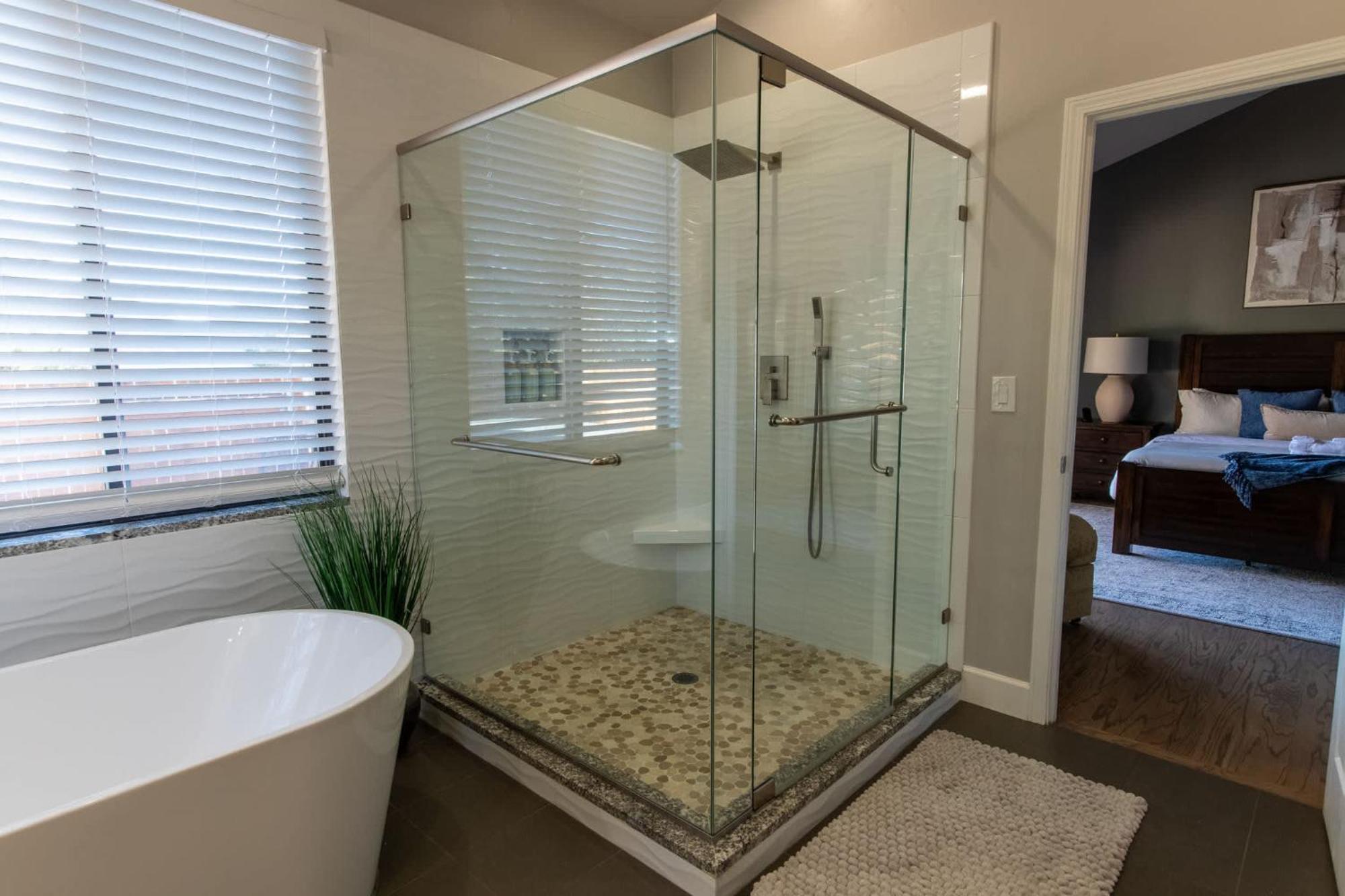 5 Bed 3 Bath Uptown Sedona-Game Room-Sauna-Cold Plunge-Jacuzzi-Gym Екстер'єр фото