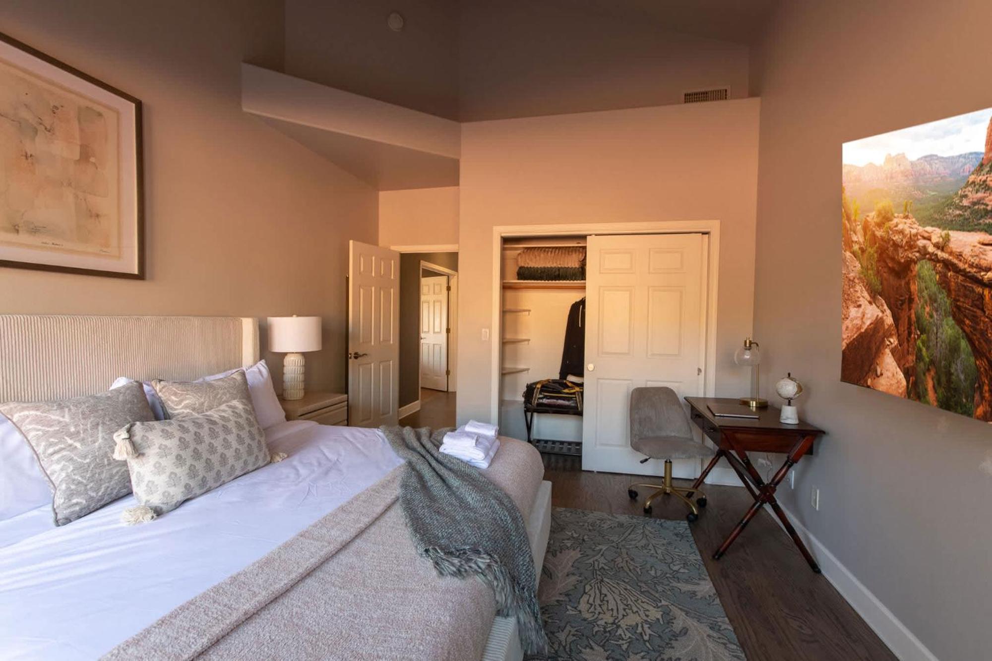 5 Bed 3 Bath Uptown Sedona-Game Room-Sauna-Cold Plunge-Jacuzzi-Gym Екстер'єр фото