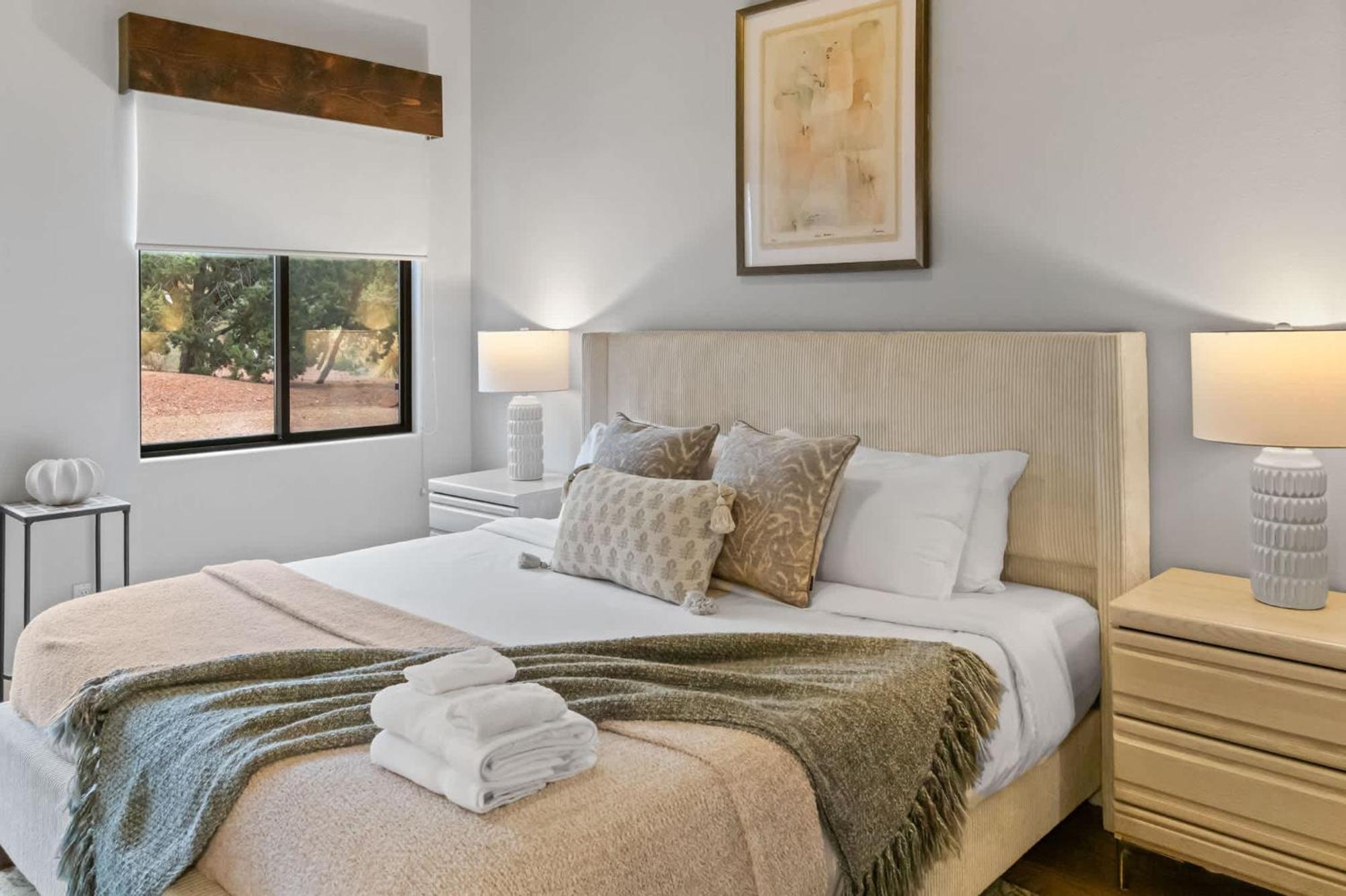 5 Bed 3 Bath Uptown Sedona-Game Room-Sauna-Cold Plunge-Jacuzzi-Gym Екстер'єр фото