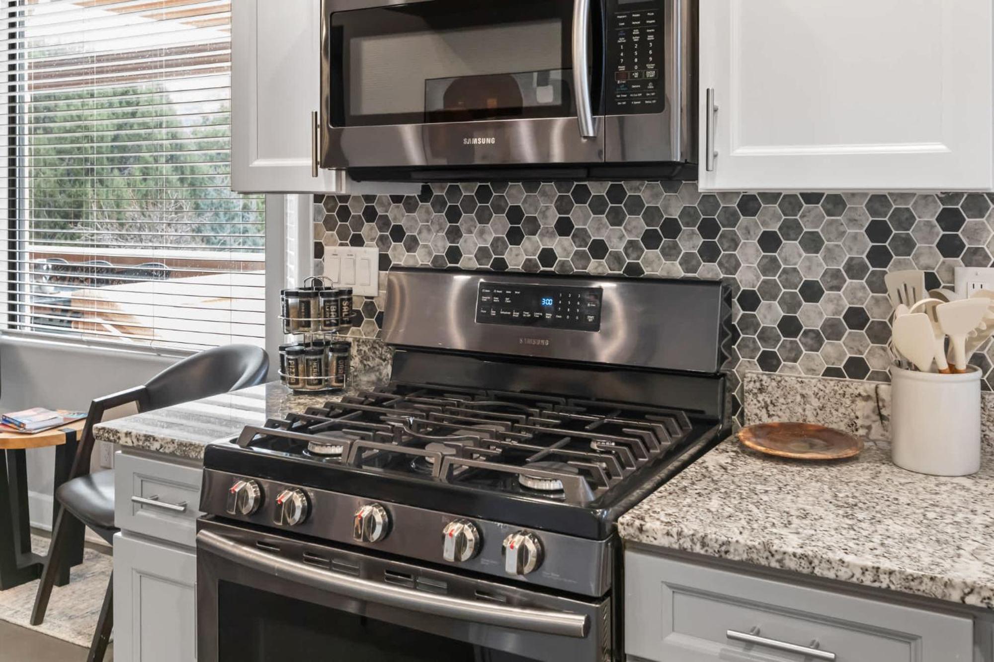 5 Bed 3 Bath Uptown Sedona-Game Room-Sauna-Cold Plunge-Jacuzzi-Gym Екстер'єр фото