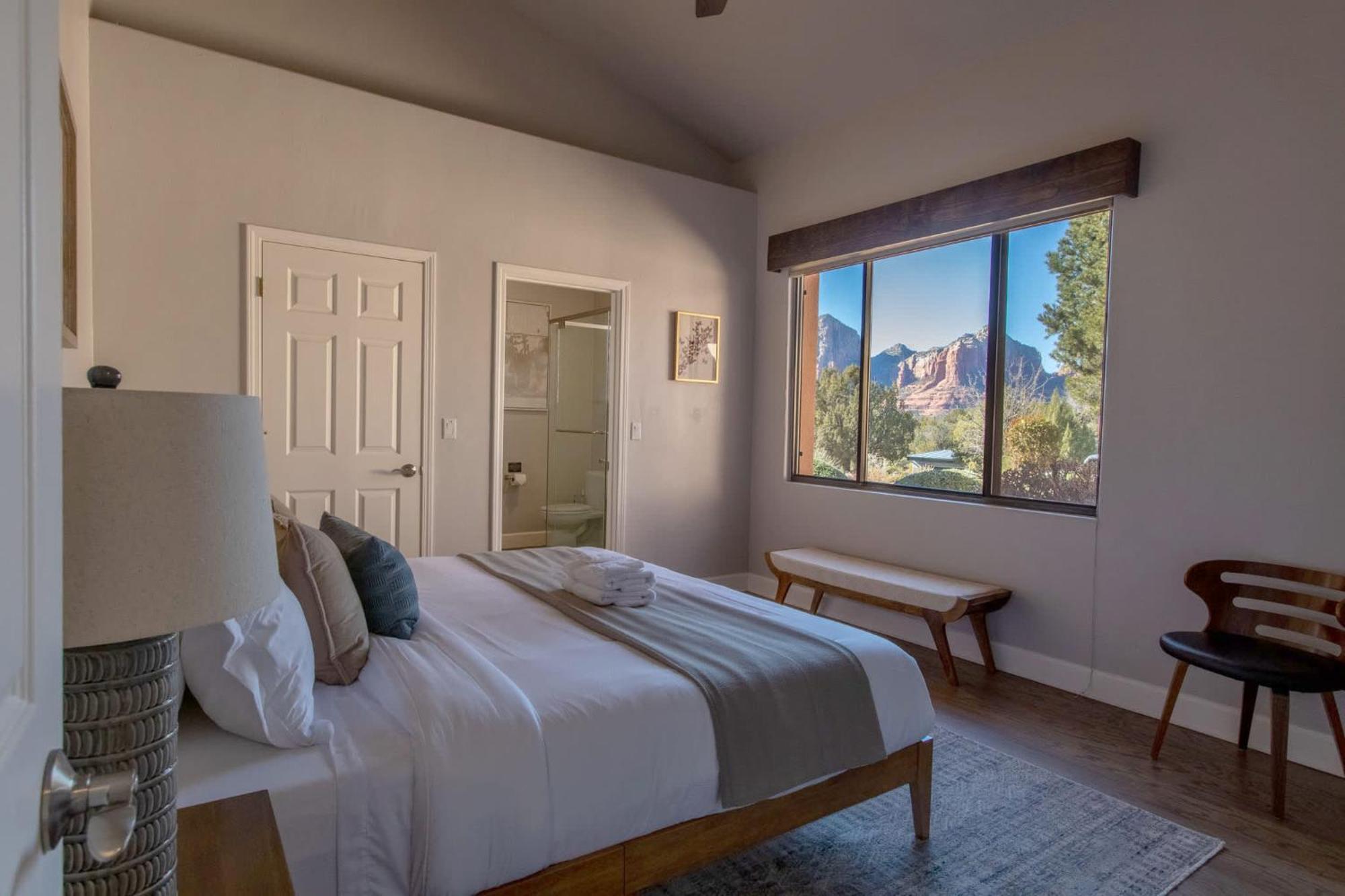 5 Bed 3 Bath Uptown Sedona-Game Room-Sauna-Cold Plunge-Jacuzzi-Gym Екстер'єр фото